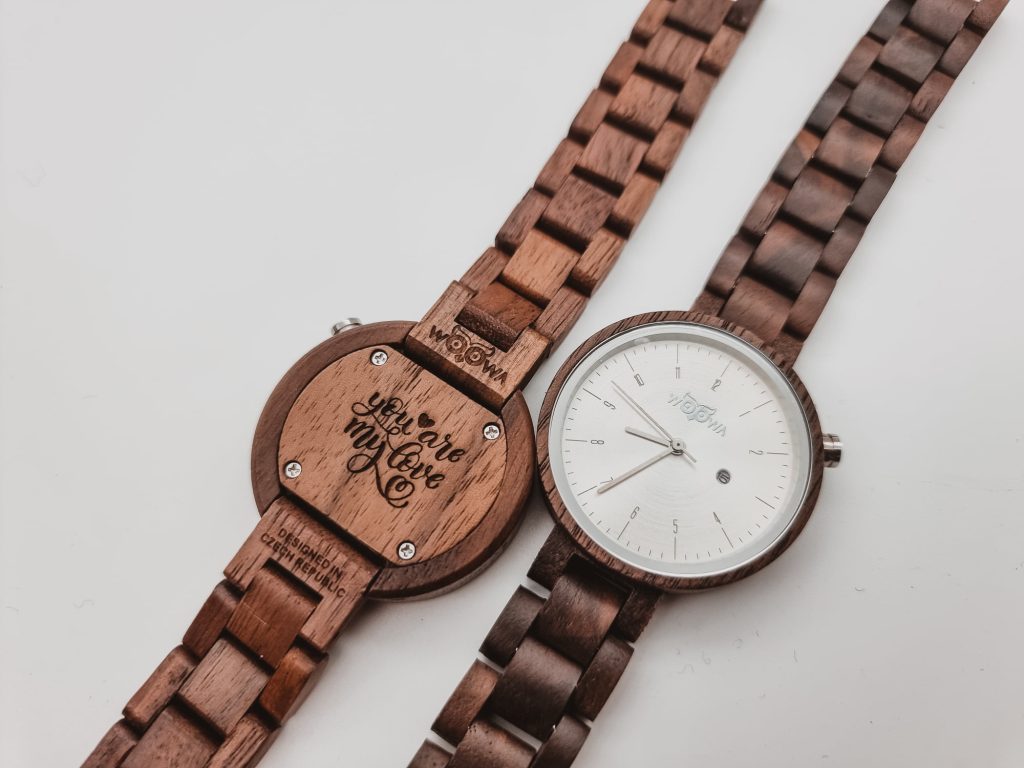 Woowa: Dřevěné Hodinky s českým designem